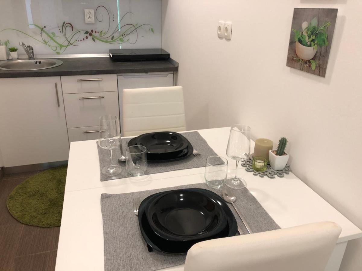Luxury Central Studio Under The Castle Διαμέρισμα Λιουμπλιάνα Εξωτερικό φωτογραφία